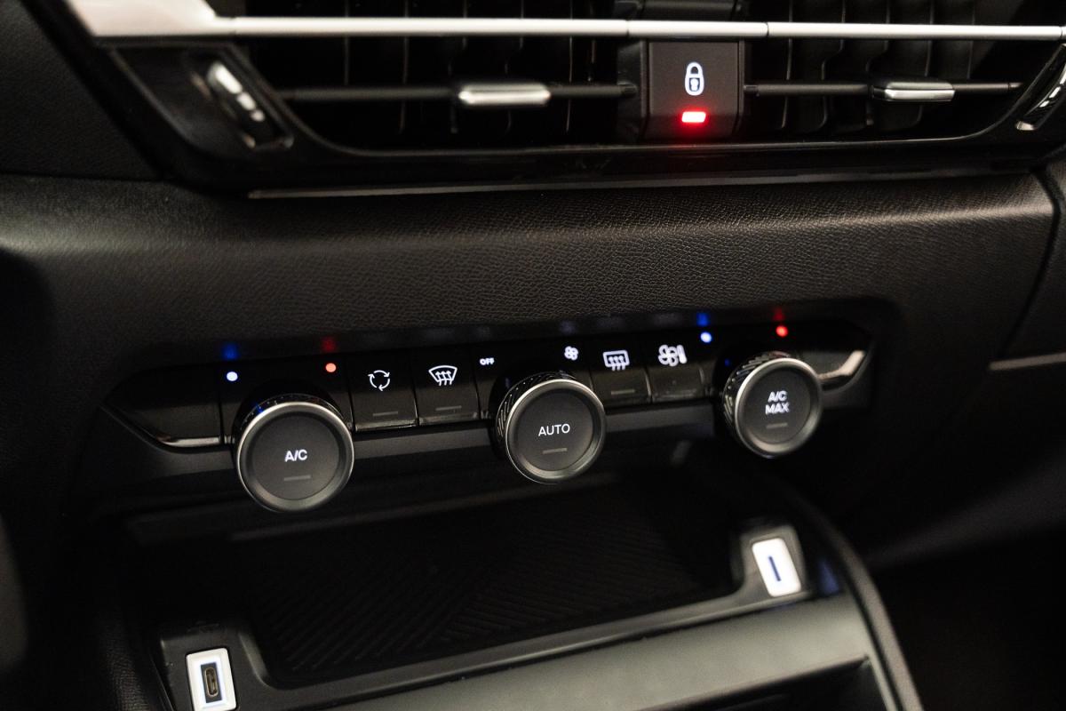 citroen-c4-2023-gasolina-1199cc