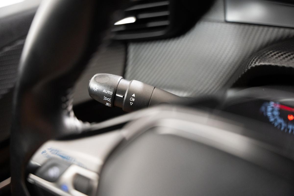 peugeot-208-2020-gasolina-1199cc