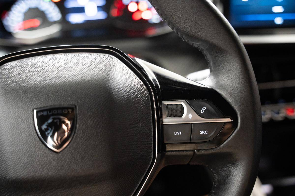 peugeot-2008-2024-gasolina-1199cc