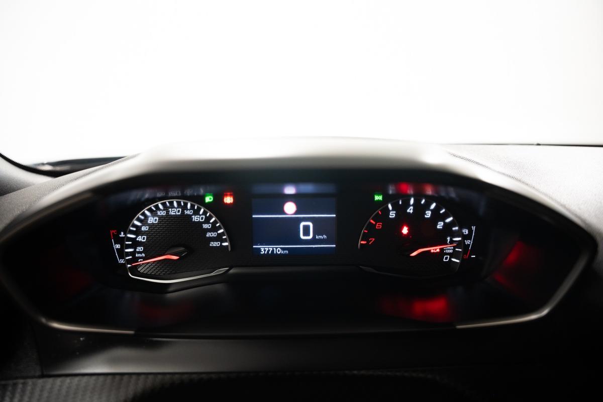 peugeot-2008-2024-gasolina-1199cc