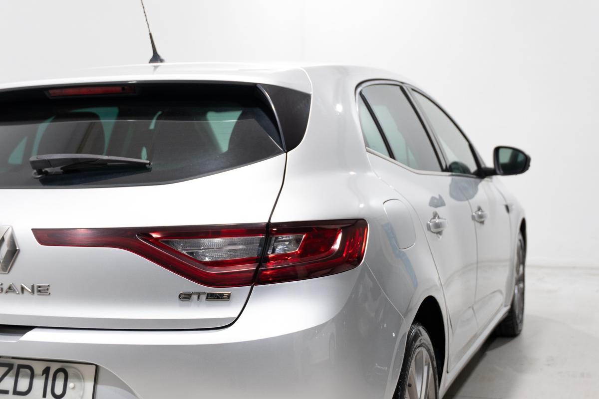 renault-megane-2019-diesel-1461cc