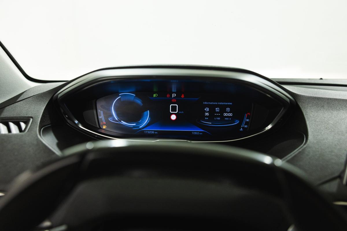 peugeot-5008-2020-gasolina-1199cc