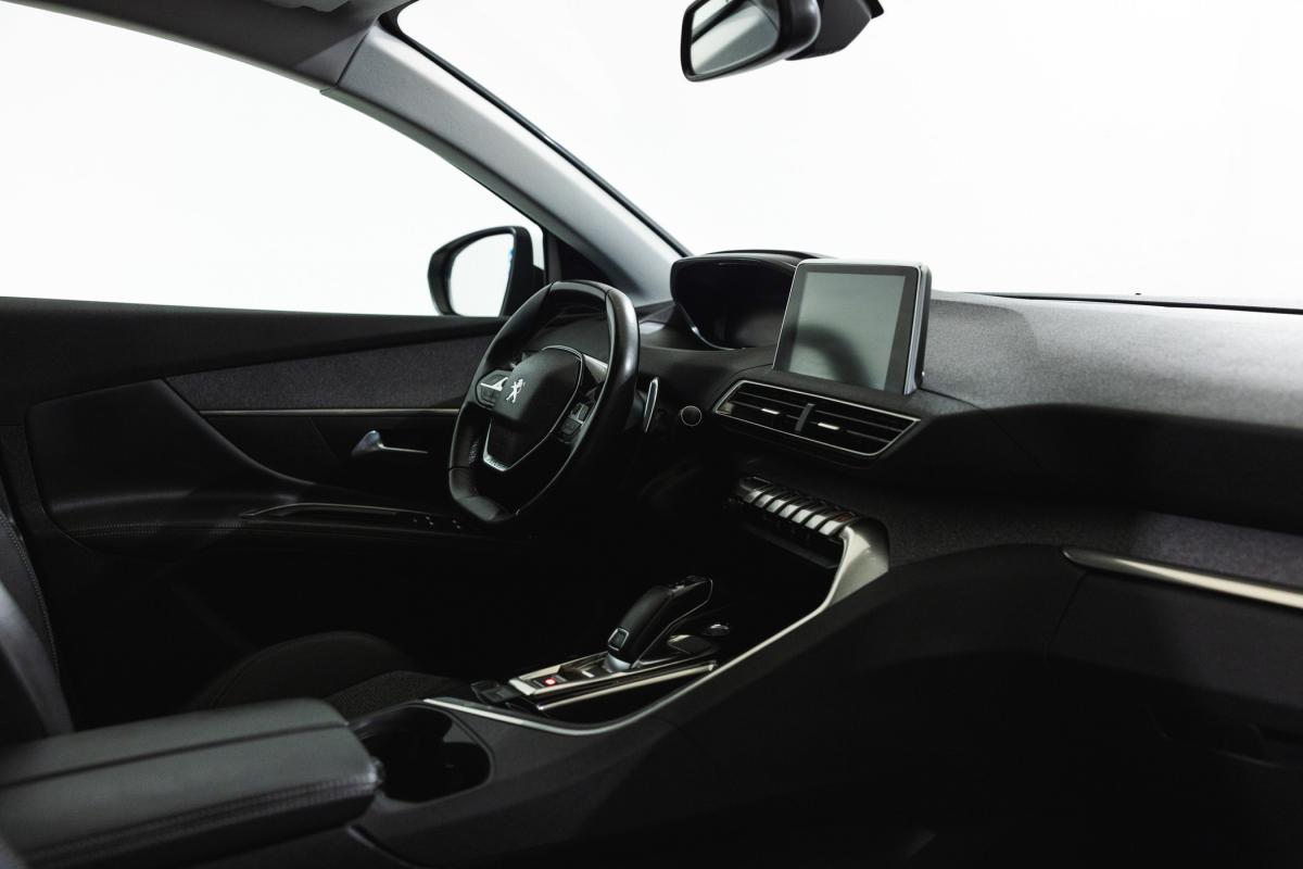 peugeot-5008-2020-gasolina-1199cc