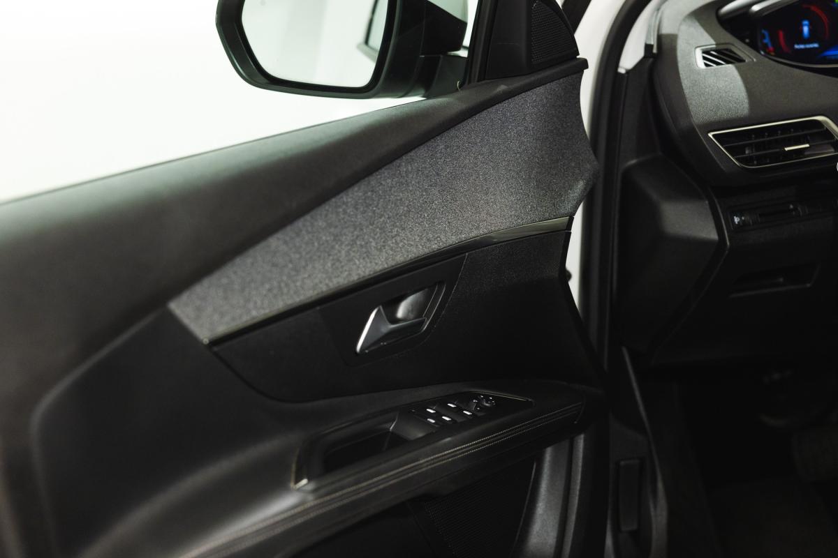 peugeot-5008-2020-gasolina-1199cc