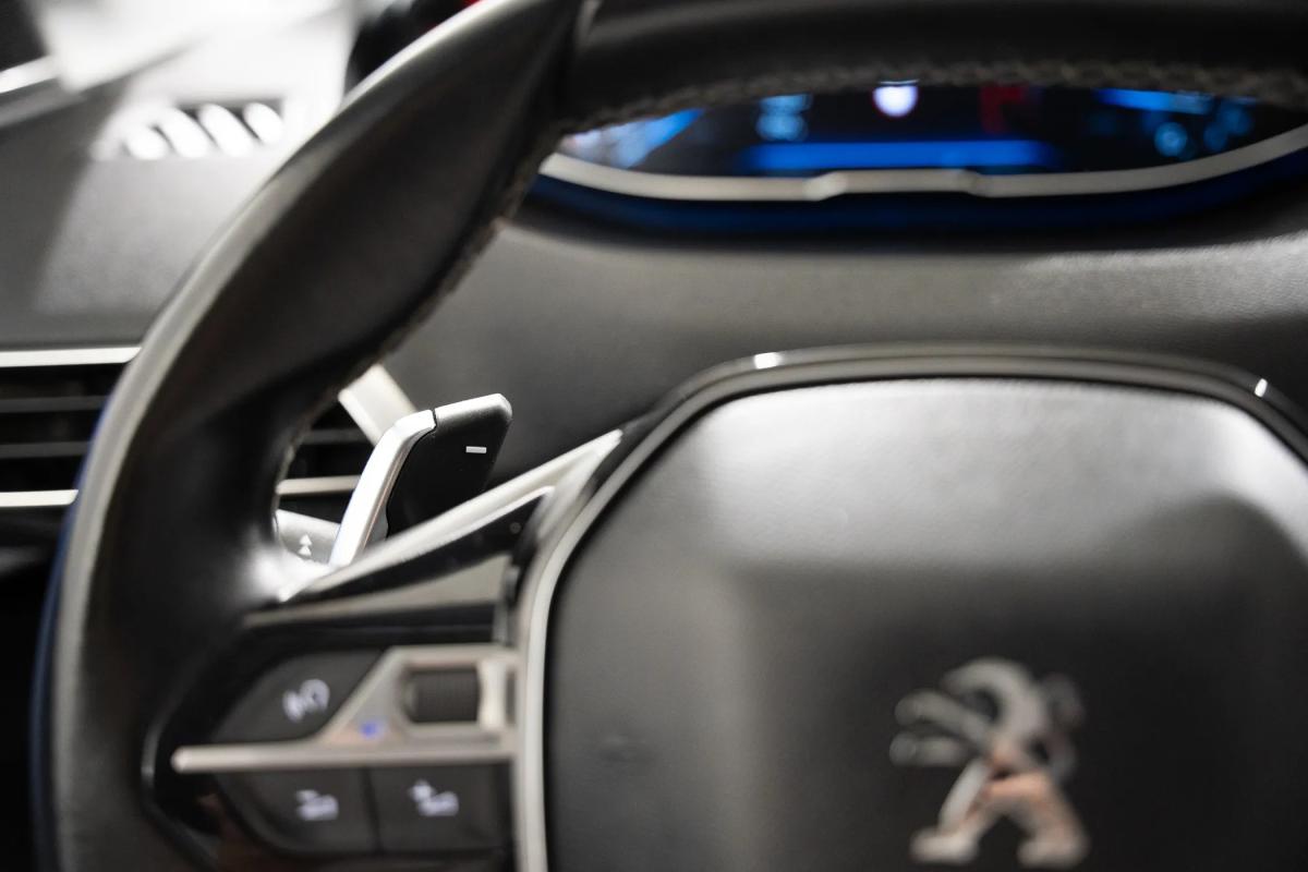 peugeot-5008-2020-gasolina-1199cc