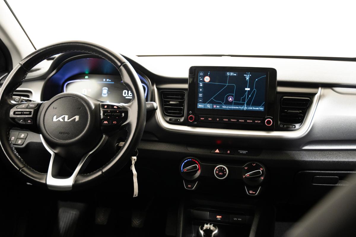 kia-stonic-2024-gasolina-998cc