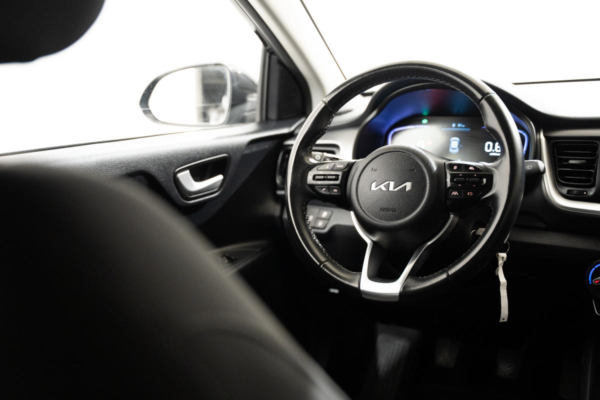kia-stonic-2024-gasolina-998cc