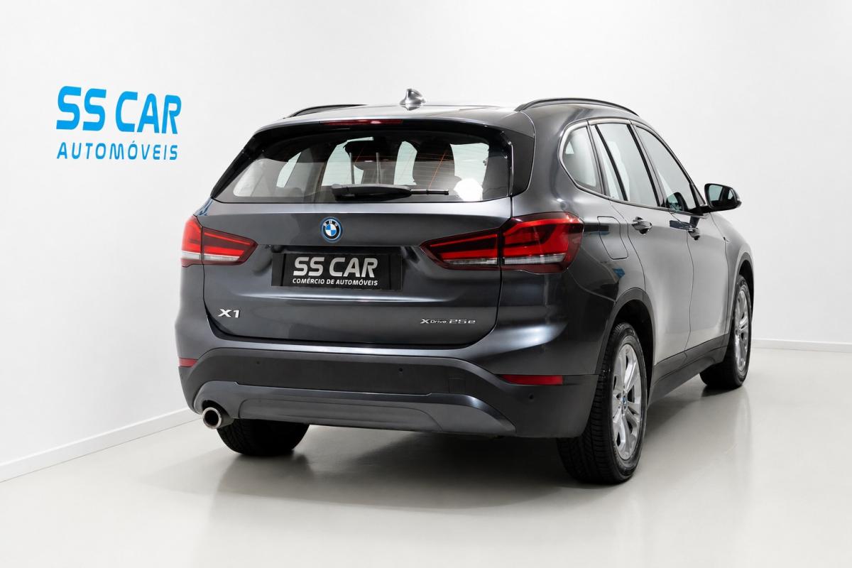 bmw-x1-2022-hibrido-a-gasolina-1499cc