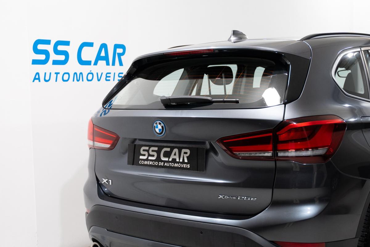 bmw-x1-2022-hibrido-a-gasolina-1499cc