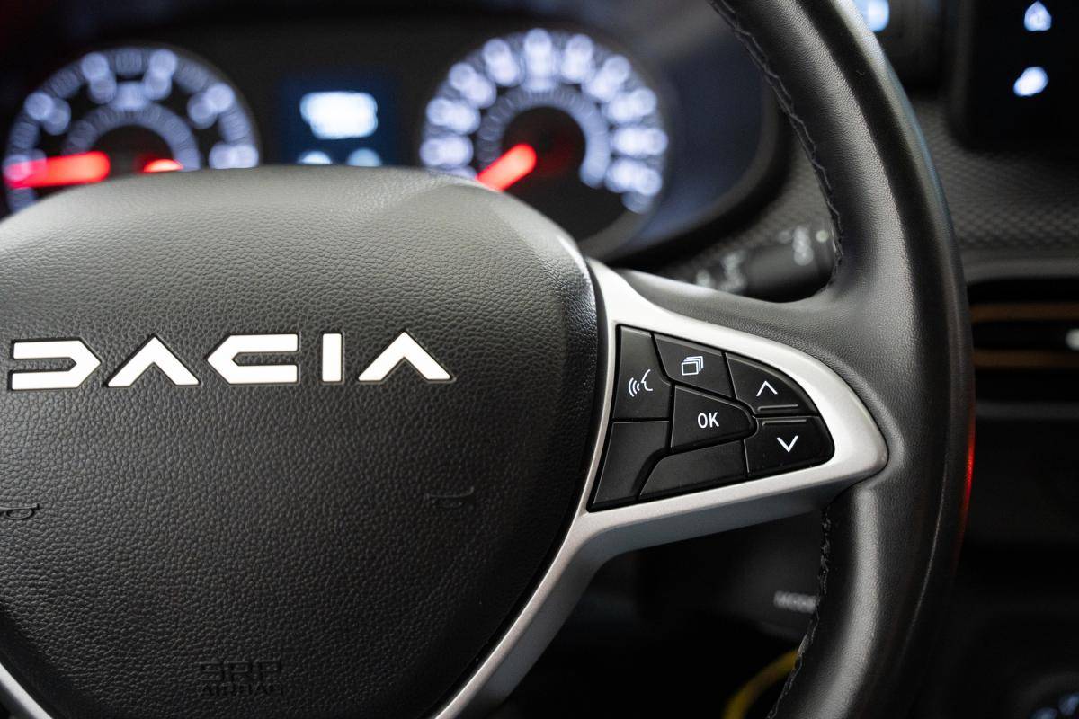 dacia-sandero-2023-gpl-999cc