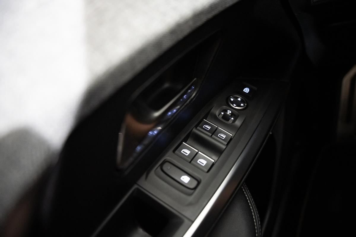 peugeot-3008-2024-gasolina-1199cc