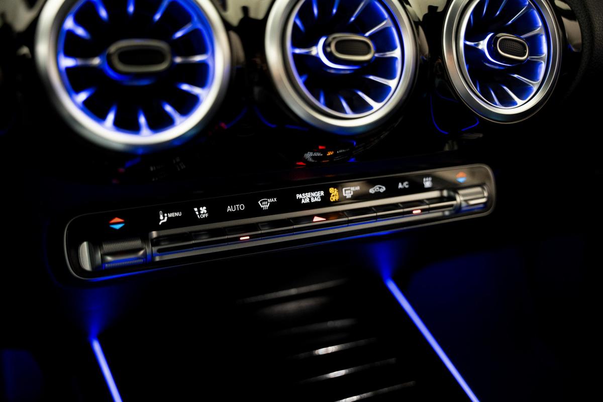 mercedes-benz-eqa-2022-eletrico-500cc