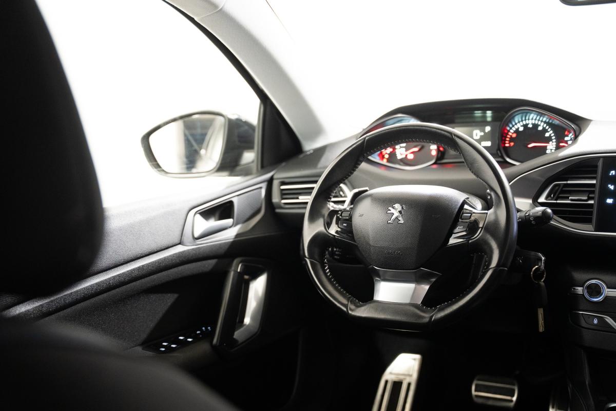 peugeot-308-2019-gasolina-1199cc