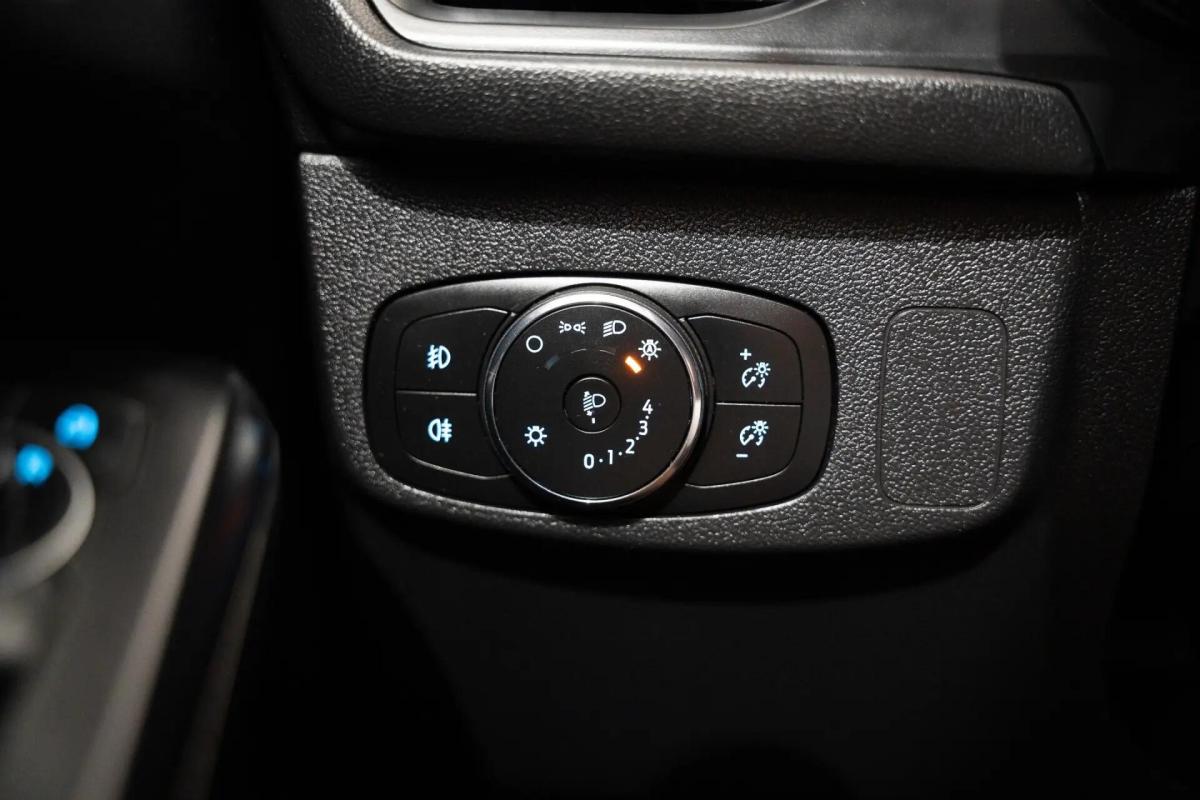 ford-focus-sw-2023-gasolina-998cc