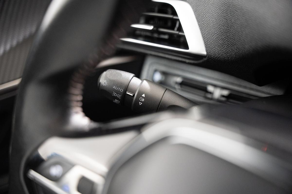 peugeot-3008-2021-gasolina-1199cc
