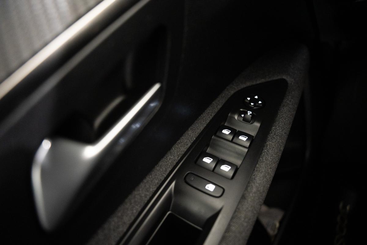peugeot-3008-2021-gasolina-1199cc
