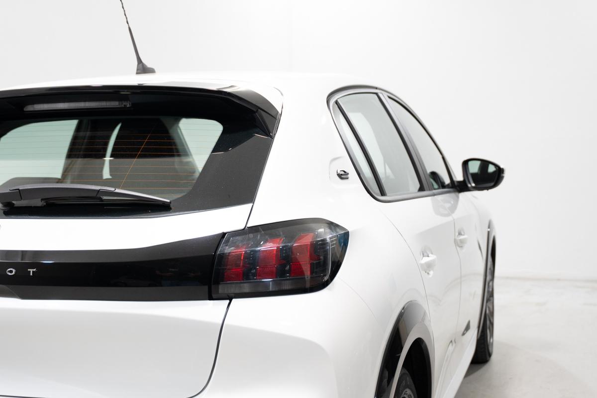peugeot-208-2021-eletrico-500cc
