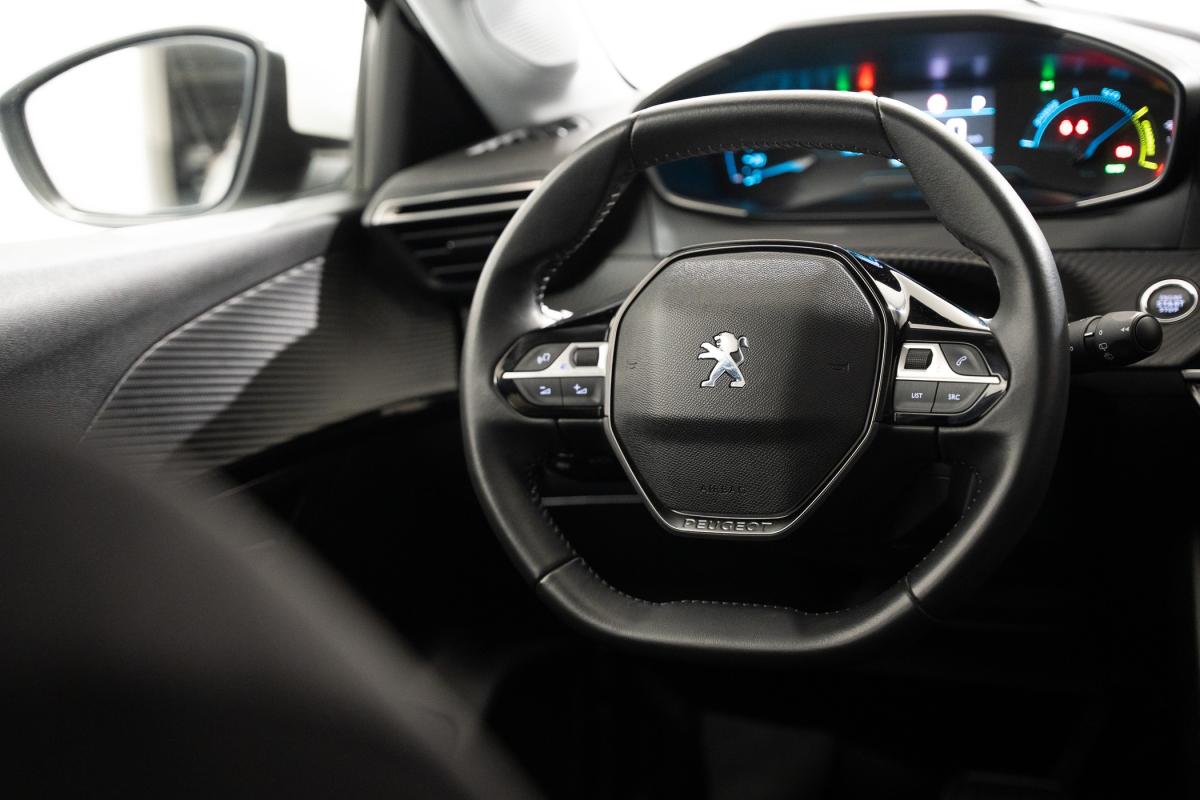 peugeot-208-2021-eletrico-500cc