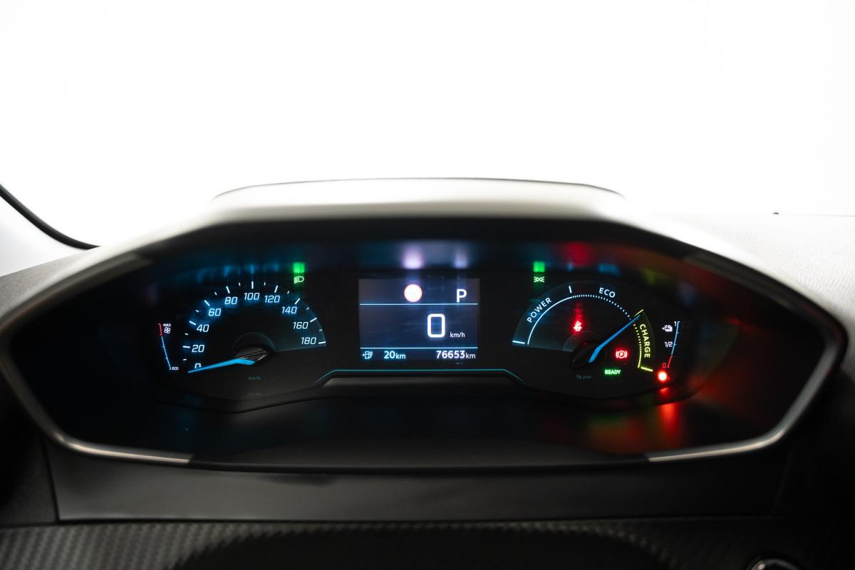 peugeot-208-2021-eletrico-500cc