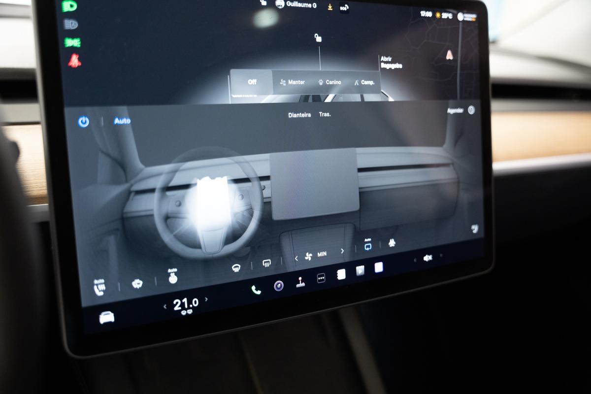 tesla-model-y-2023-eletrico-500cc