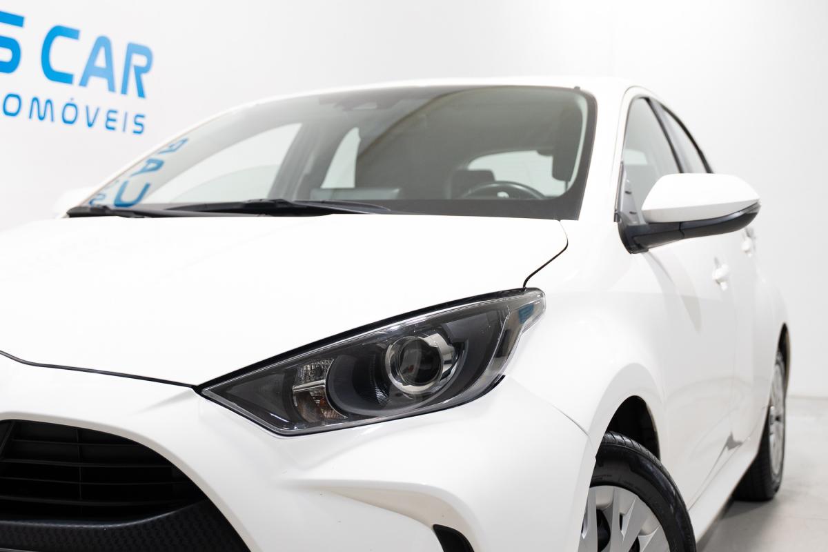 toyota-yaris-2022-gasolina-1490cc