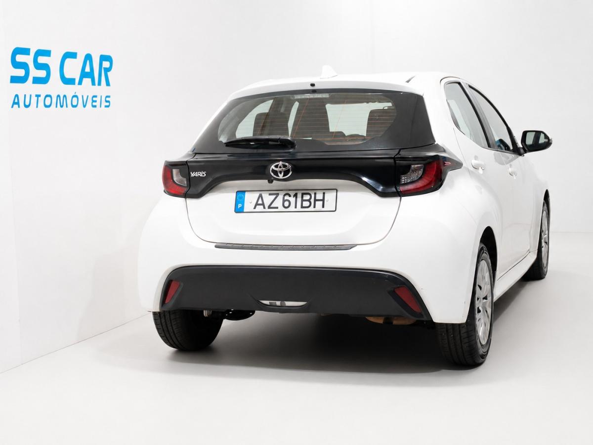 toyota-yaris-2022-gasolina-1490cc