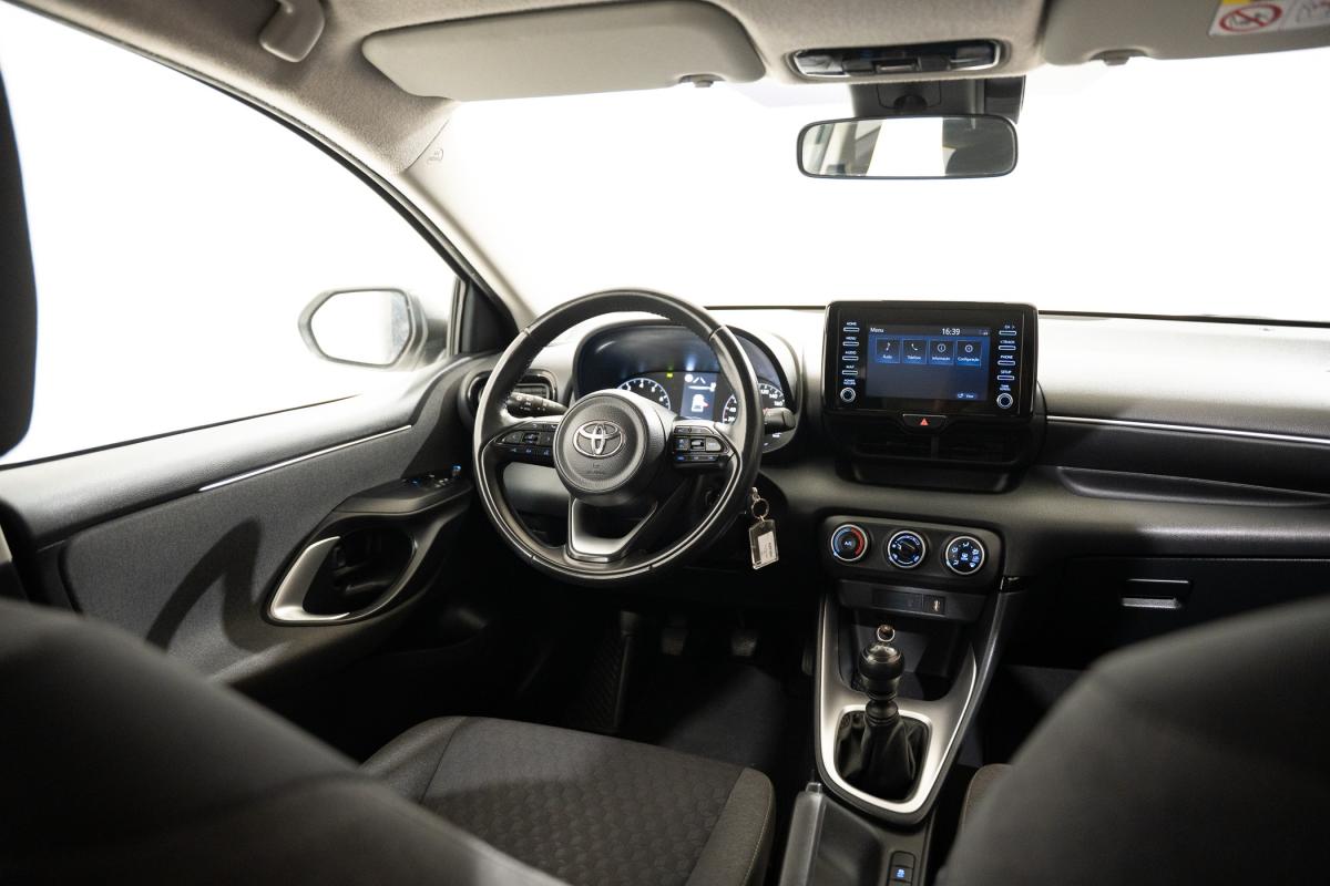 toyota-yaris-2022-gasolina-1490cc