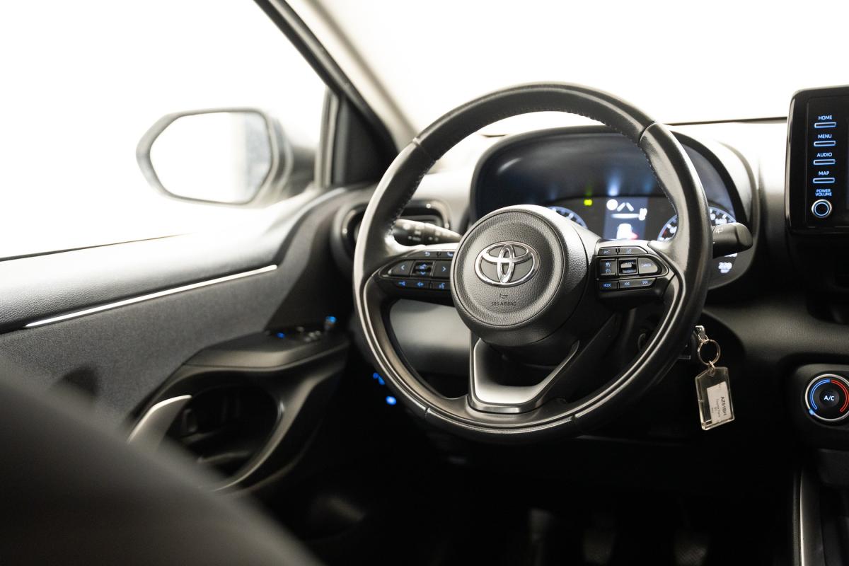 toyota-yaris-2022-gasolina-1490cc
