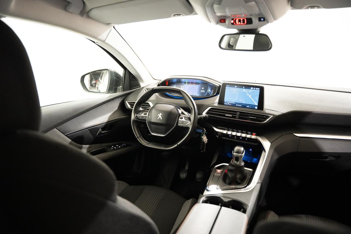 peugeot-208-2022-gasolina-1199cc