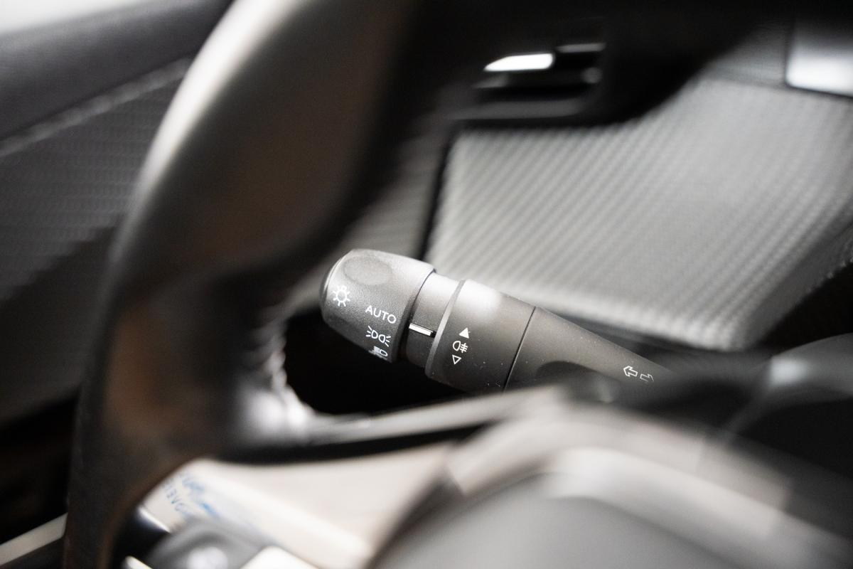 peugeot-208-2022-gasolina-1199cc