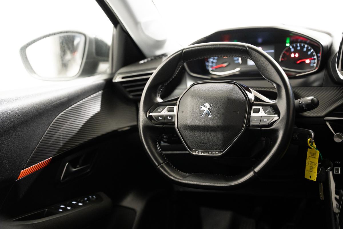 peugeot-208-2022-gasolina-1199cc