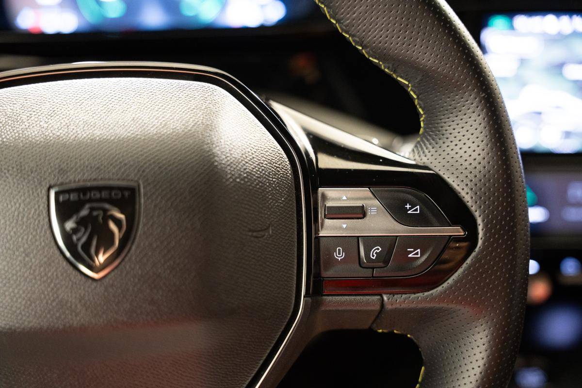 peugeot-408-2023-gasolina-1199cc