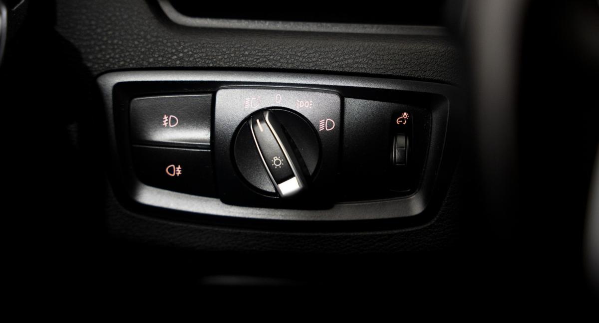 bmw-x1-2018-diesel-1496cc