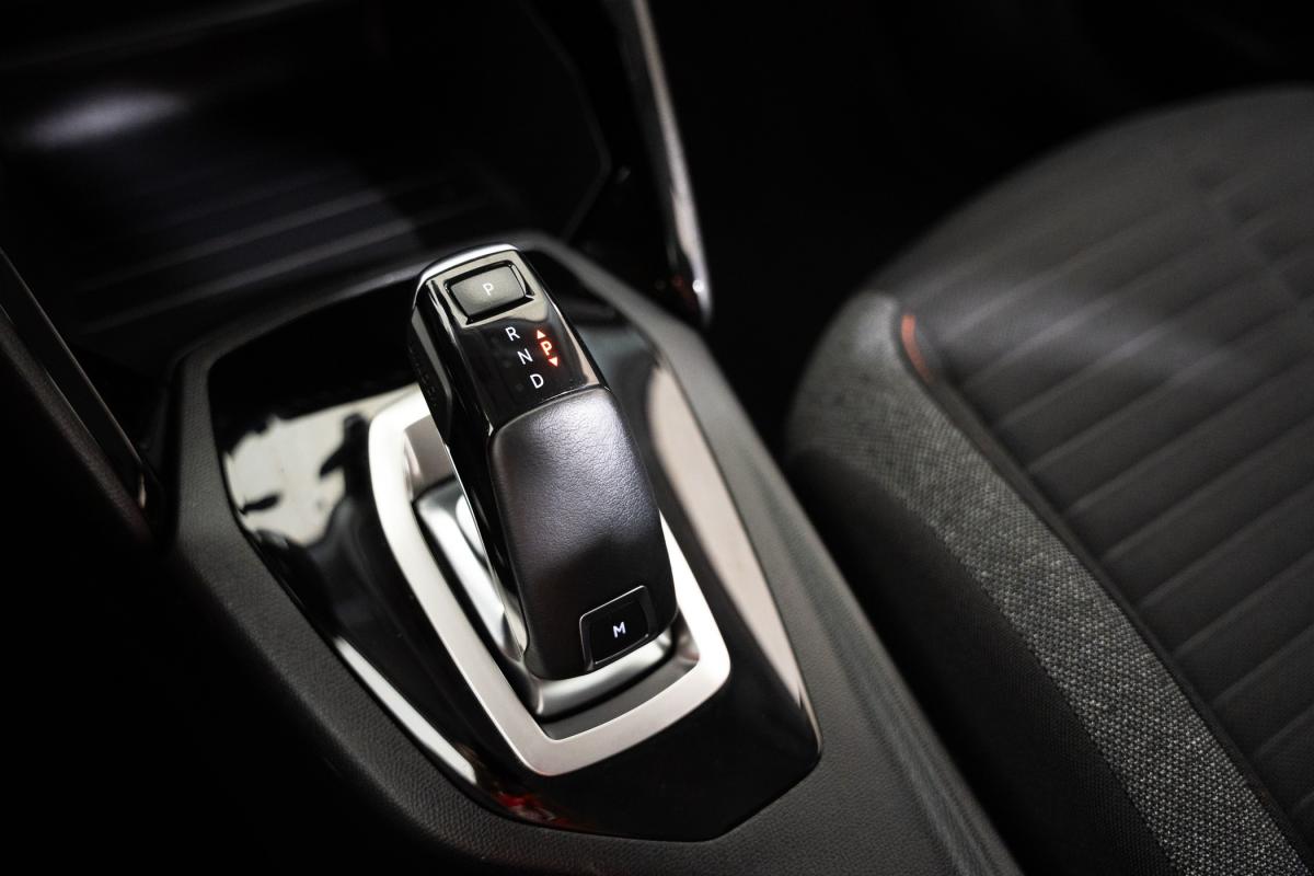 peugeot-2008-2021-gasolina-1199cc