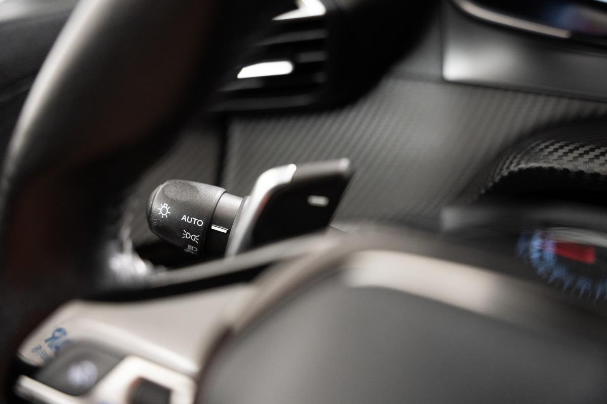 peugeot-2008-2021-gasolina-1199cc