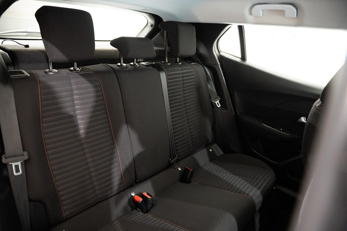 peugeot-2008-2021-gasolina-1199cc