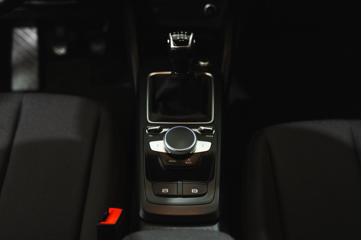 audi-q2-2023-gasolina-999cc
