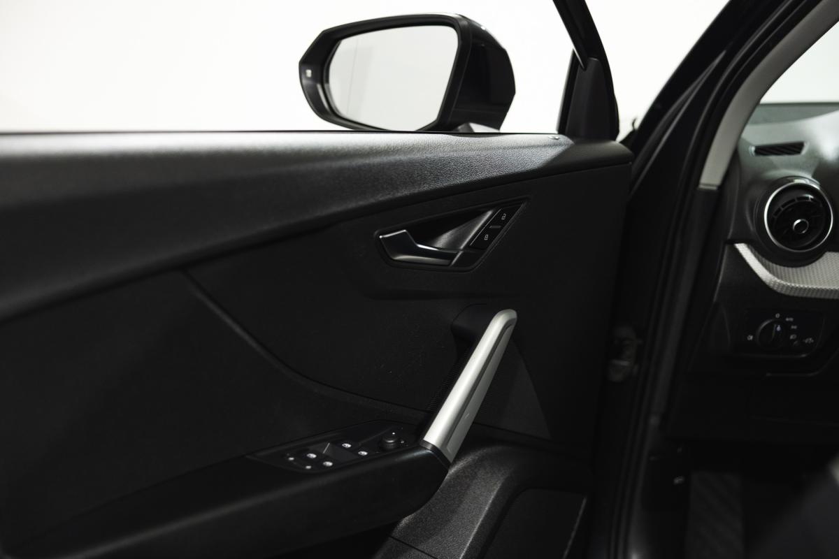 audi-q2-2023-gasolina-999cc