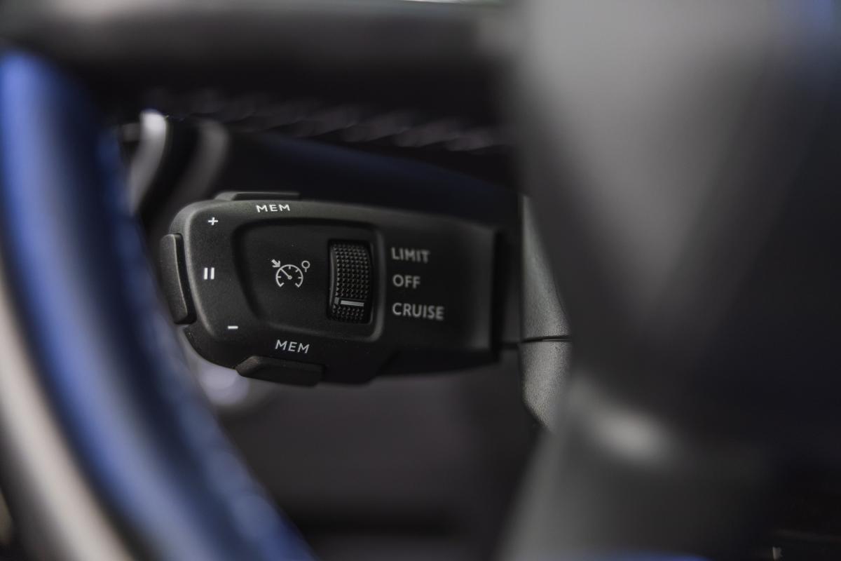 ds-ds-7-crossback-2020-hibrido-a-gasolina-1598cc