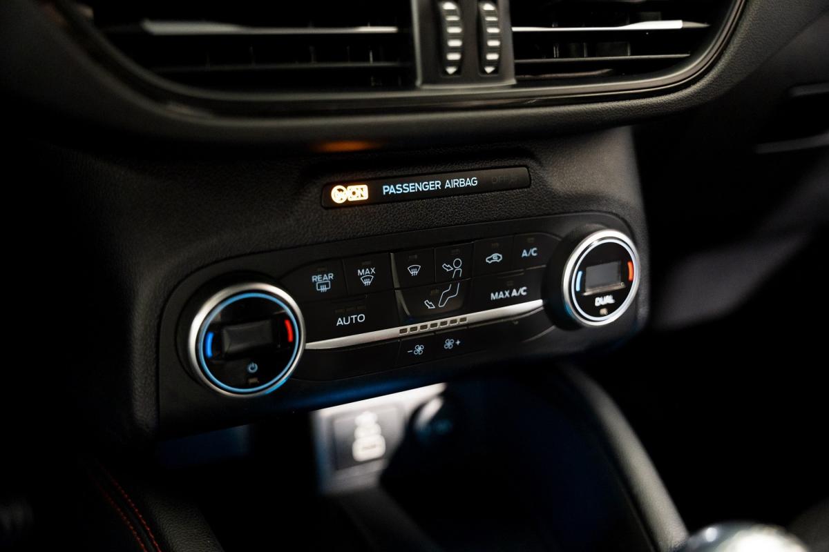 ford-kuga-2023-hibrido-a-gasolina-2488cc