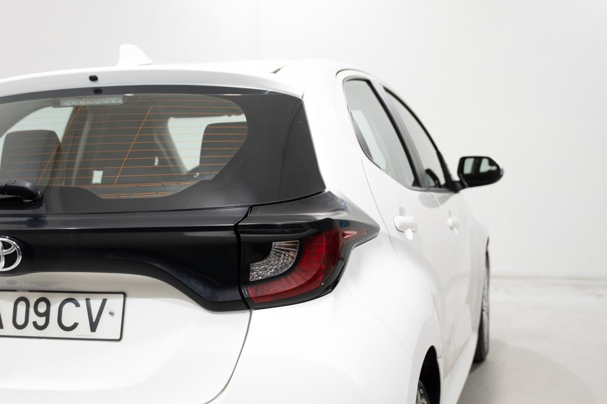 toyota-yaris-2022-gasolina-1490cc