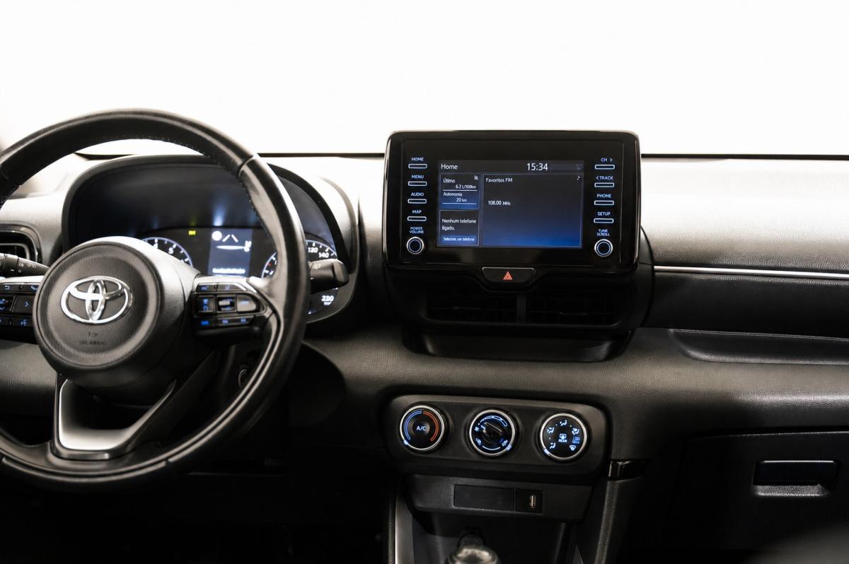 toyota-yaris-2022-gasolina-1490cc