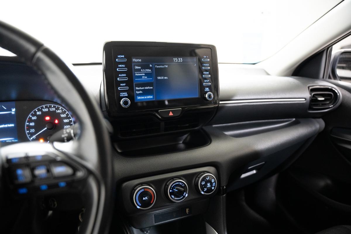 toyota-yaris-2022-gasolina-1490cc