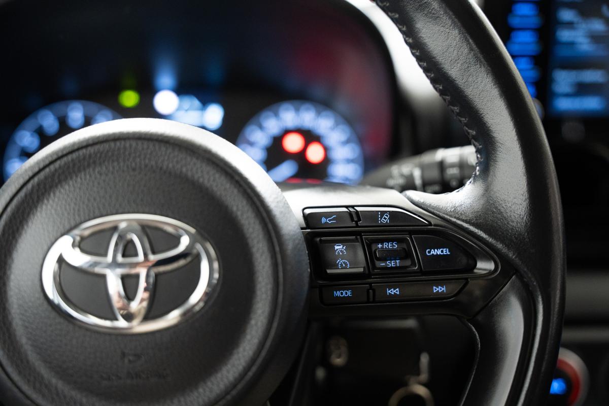 toyota-yaris-2022-gasolina-1490cc