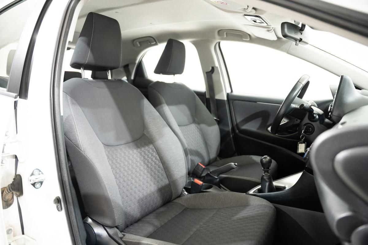 toyota-yaris-2022-gasolina-1490cc