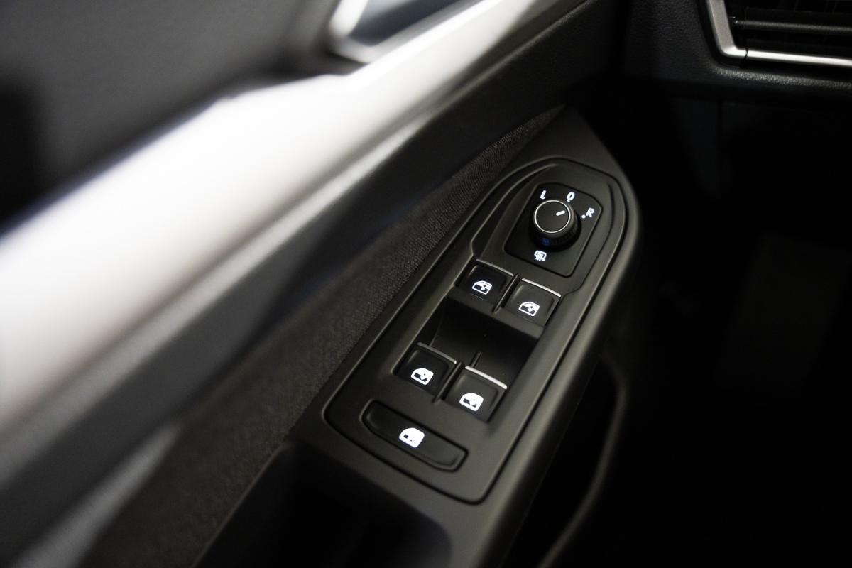 volkswagen-golf-variant-2023-gasolina-999cc