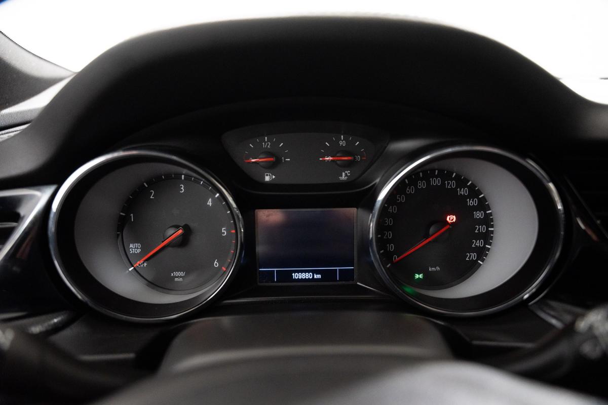 opel-insignia-sports-tourer-2021-diesel-1496cc
