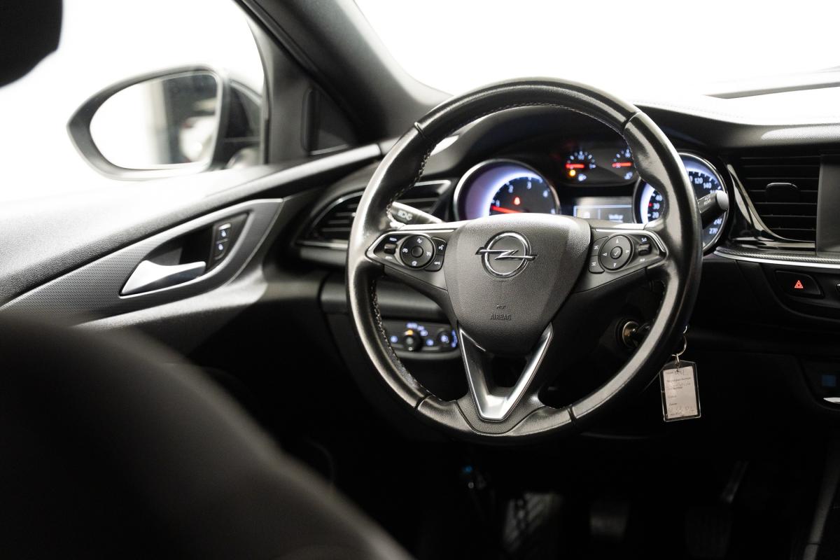 opel-insignia-sports-tourer-2021-diesel-1496cc