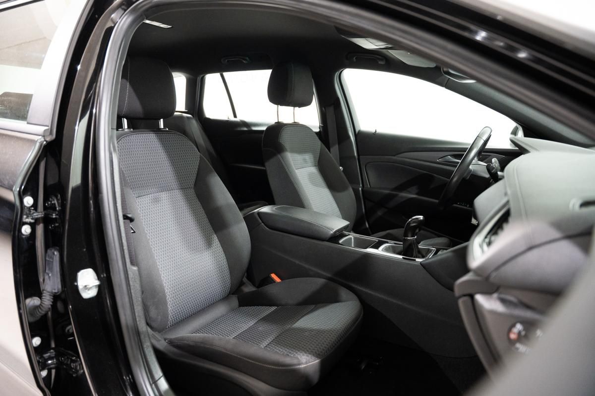 opel-insignia-sports-tourer-2021-diesel-1496cc