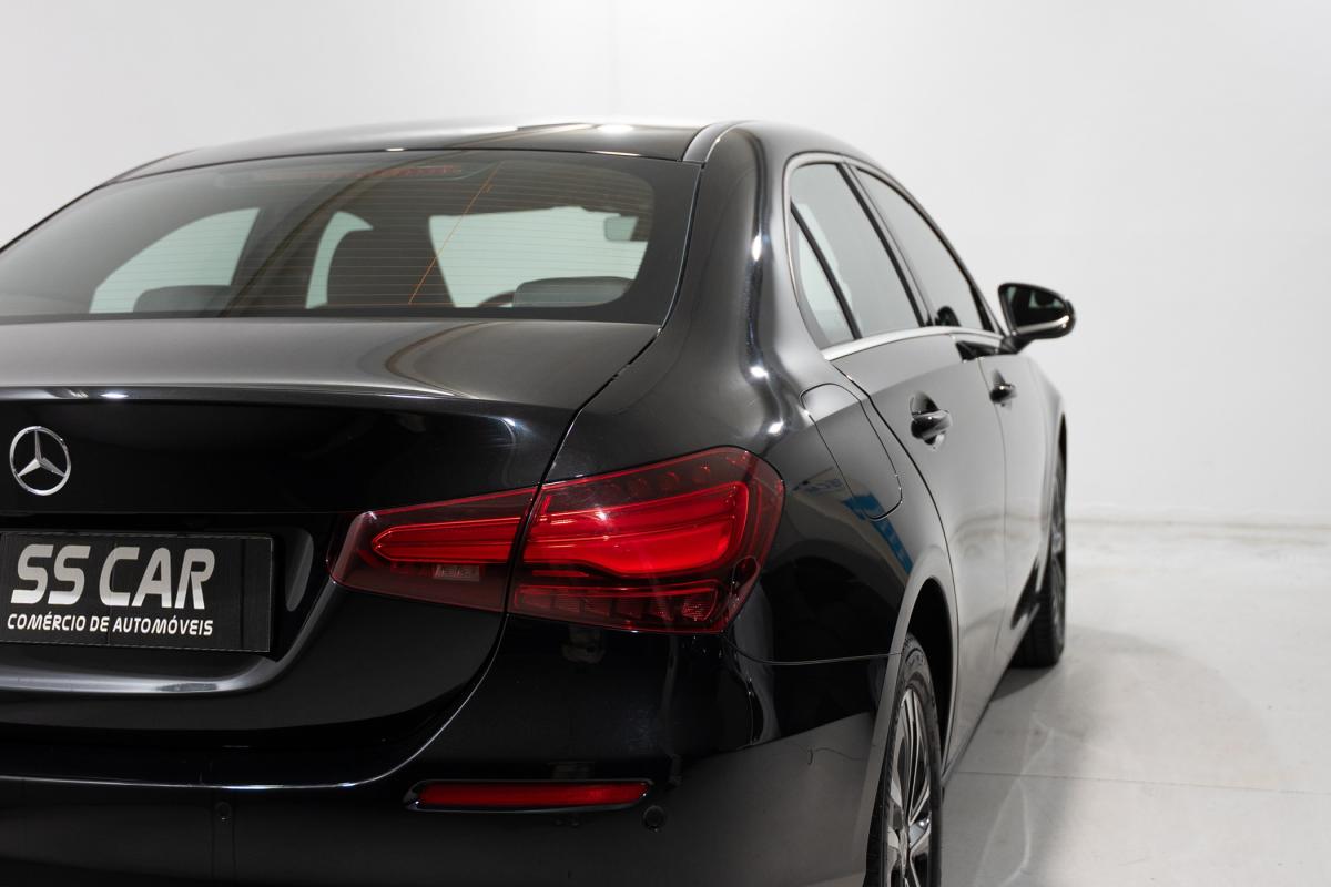 mercedes-benz-classe-a-2023-hibrido-a-gasolina-1332cc